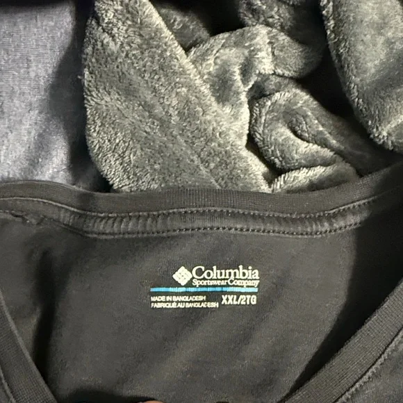 Columbia women’s Black and pink Long Sleeve Tee - Picture 5 of 6